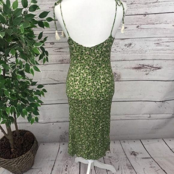 All In Favor Button Down Floral Midi Dress NWOT - Picture 7 of 10